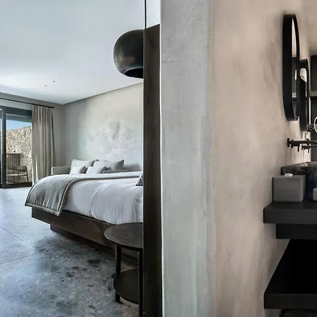 Aeonic & - Only Adults 5*