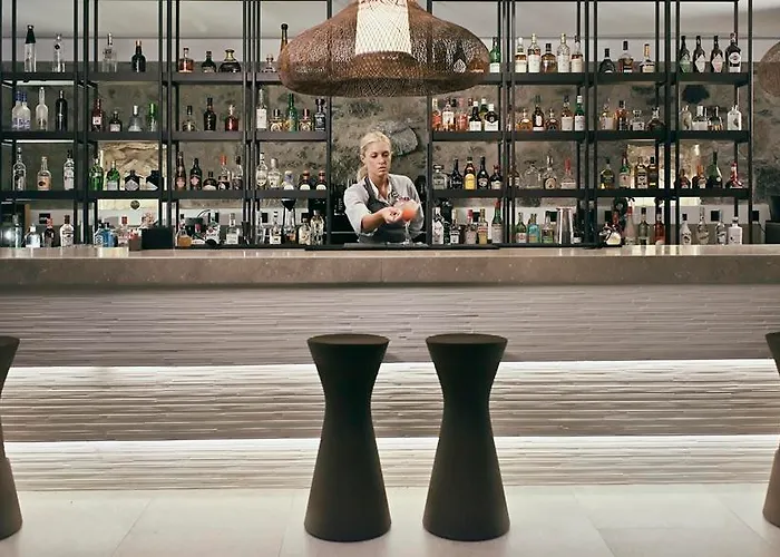 Aeonic & - Only Adults Hotel